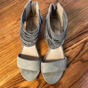 Grey suede wedges, size 5.5 big kids